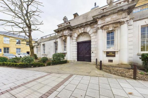 Stunning Apartment in the Heart of Southampton